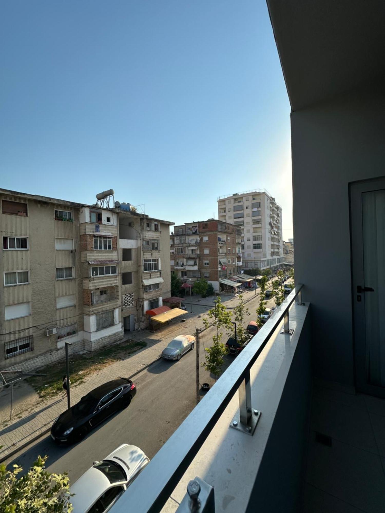 Apartment's Apartment *
